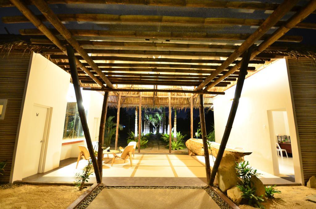 Blue Palawan Beach Club Puerto Princesa Екстер'єр фото