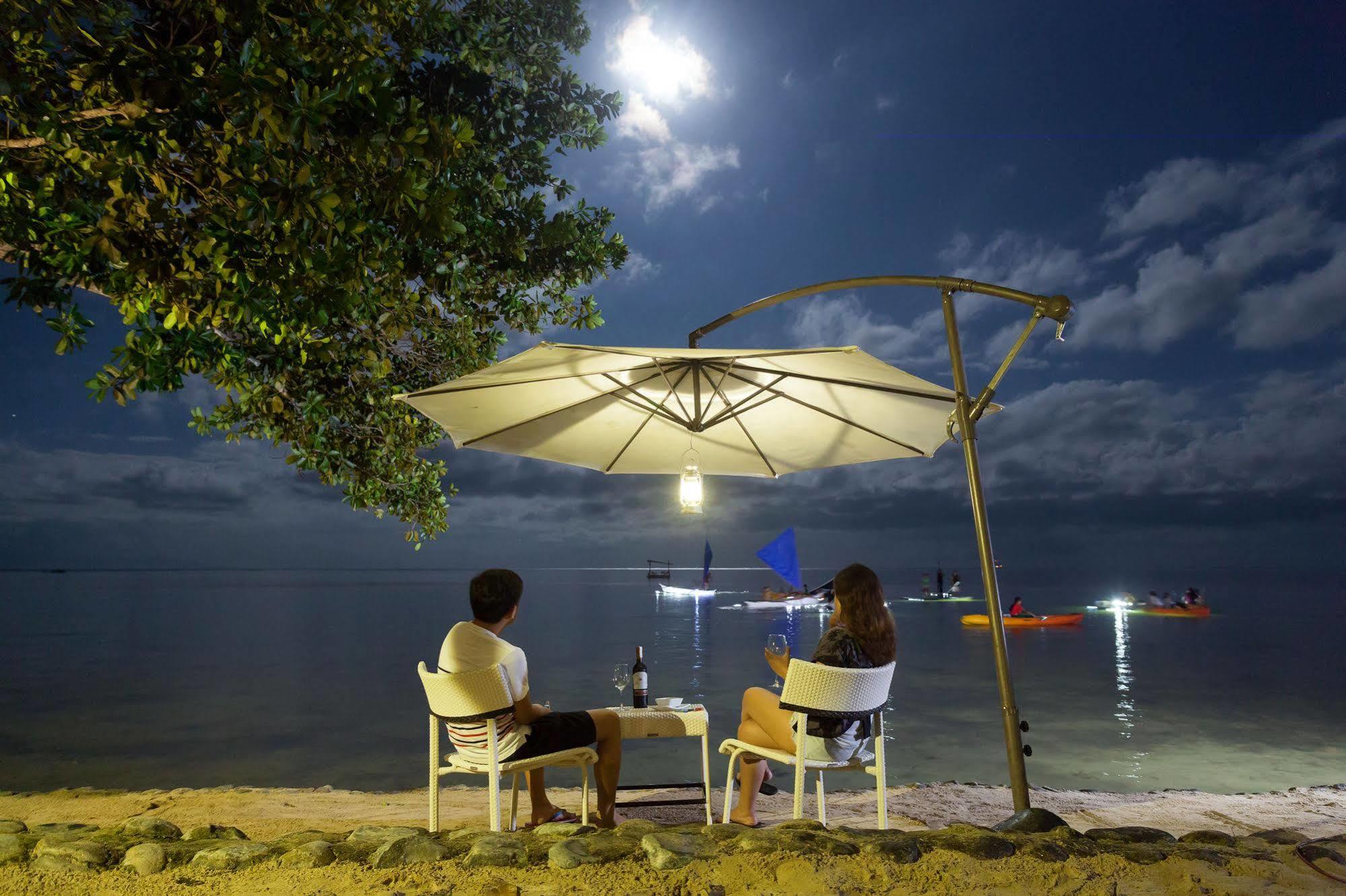 Blue Palawan Beach Club Puerto Princesa Екстер'єр фото